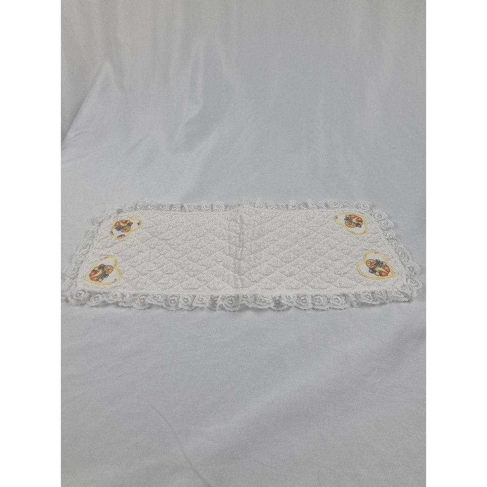Vintage Quilted White Lace Dresser Scarf Table Runner Duck Heart Cottagecore 21"